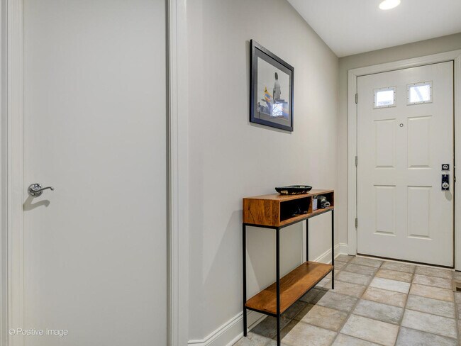 Photo - 444 E North Water St