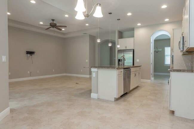 Photo - 906 Victoria Hills Dr S