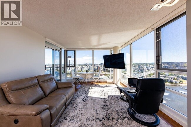 1033 Marinaside Crescent Unit 2905