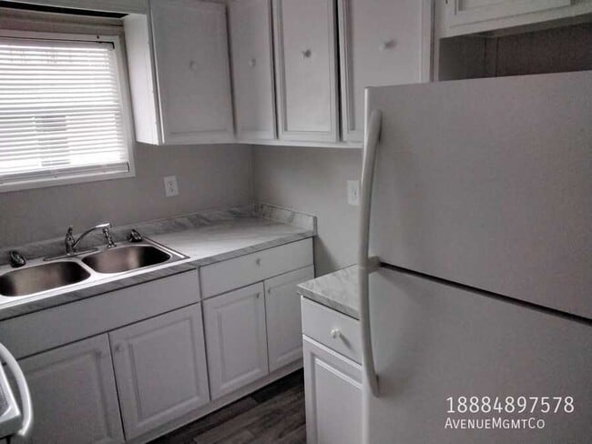 Photo - 512 10th St SW