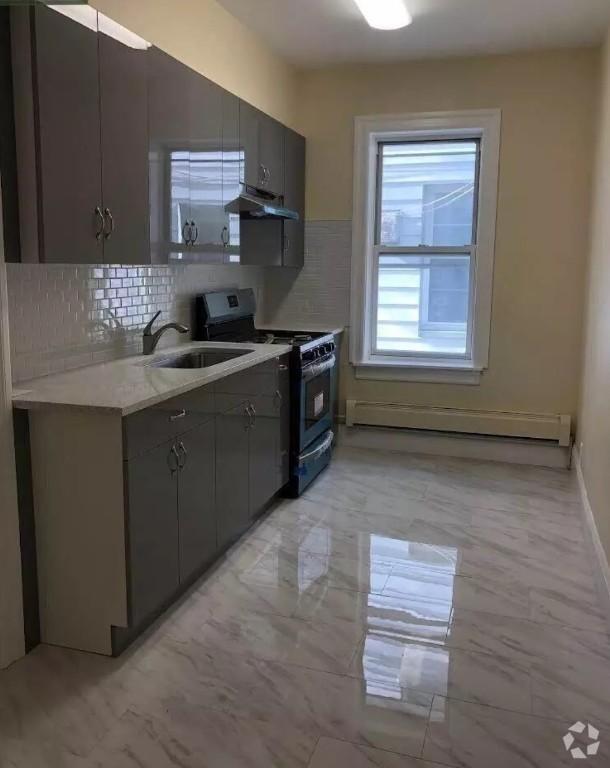 Building Photo - 3 bedroom in BROOKLYN NY 11209 Unit 1 Rental