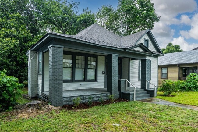 Photo - Nearly 2,000 Sq. Ft. of Renovated Living Space – Big Rooms, Big Kitchen, Big Value!