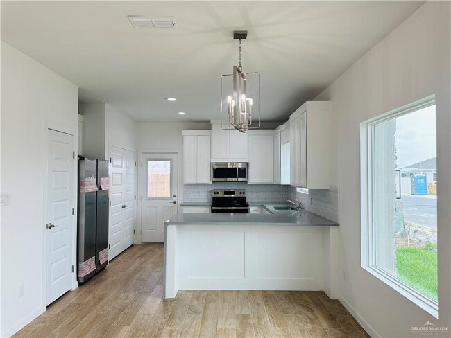 Photo - 10 Clarence Dr Unit 4