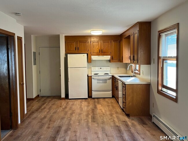 Photo - 31 Divinity St Unit 8