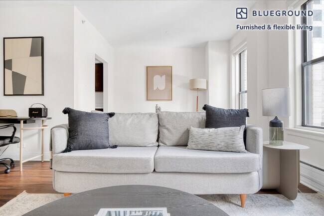 Photo - 200 E Chestnut St Unit SI FL8-ID622