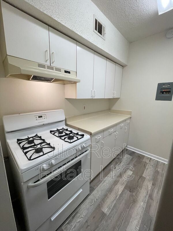Photo - 496 Holderness St SW Unit #18