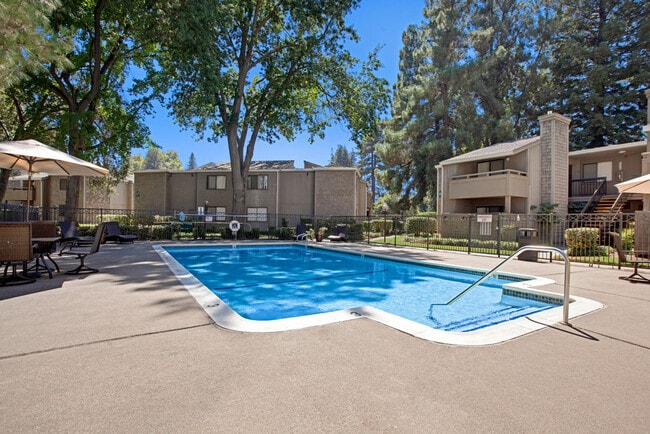 Reserve at Cadillac Apartments