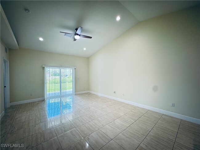 Photo - 2433 Vernon Ave S