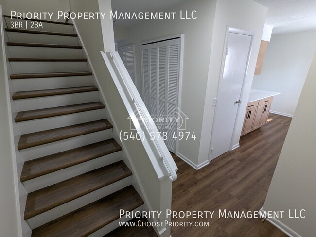 3 Holly Ct