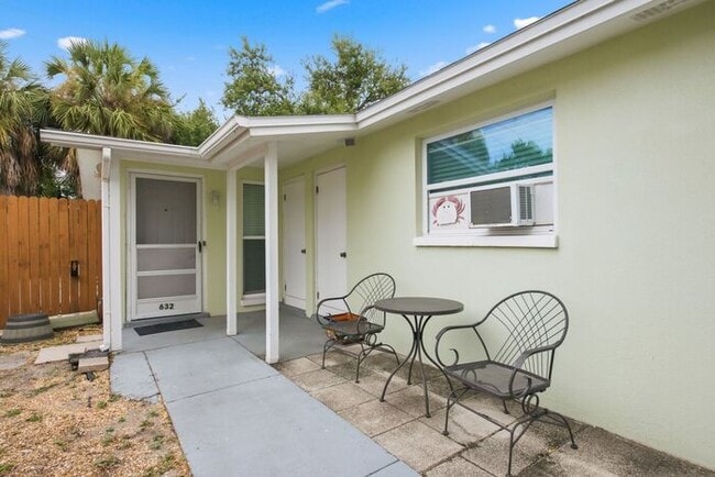 Photo - Location! Charming 2/1 near Downtown Dunedin