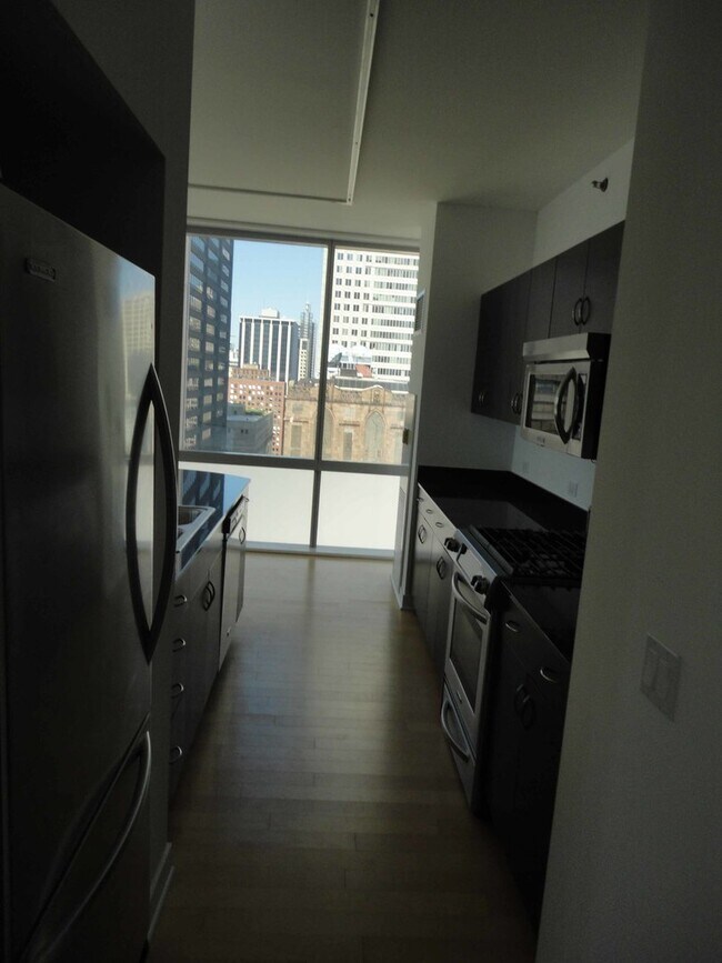 Photo - 8 E Randolph St Unit 2208