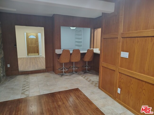 Photo - 5446 Angeles Vista Blvd