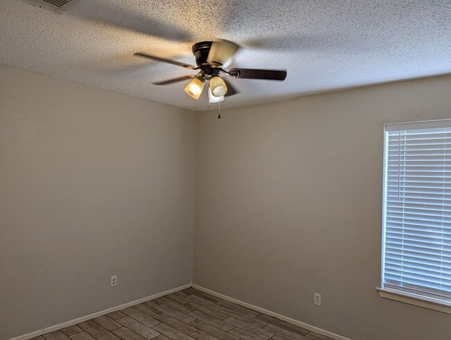 Photo - 4304 Segura Ct N