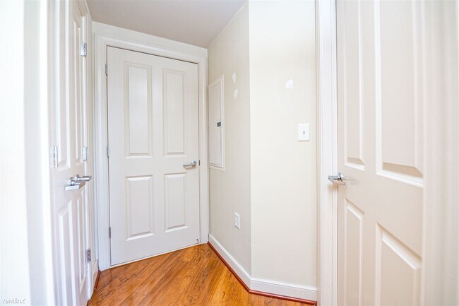 Photo - 1 br, 1 bath Condo - 777 7th Street Northwest