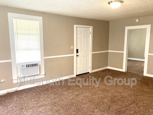 Photo - 214 W South St