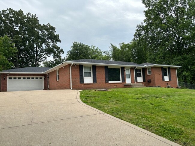 Photo - 2811 Thrush Dr