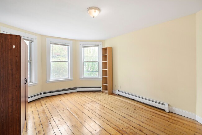 Photo - 64 Pleasant St Unit 1