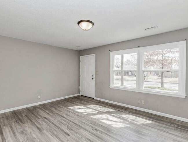 Photo - Adorable 3 bed, 1 bath!