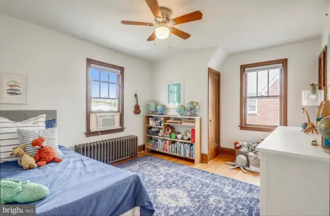 Photo - 1123 44th Pl SE