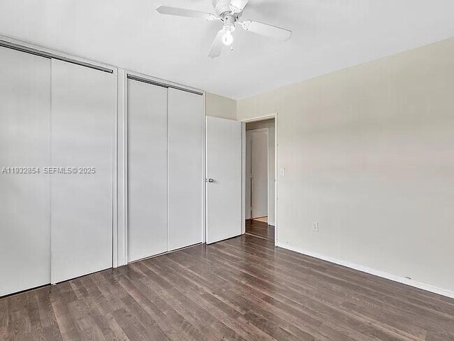 Photo - 1451 NE 170th St Unidad 201A