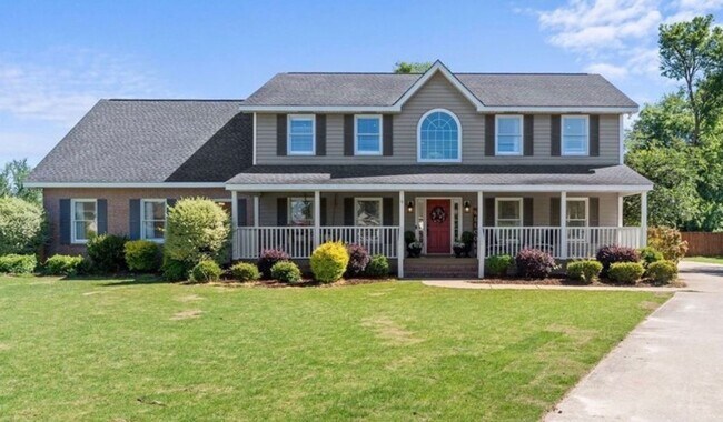 Photo - Spacious 5 Bed 4.5 Bath Available July 2026