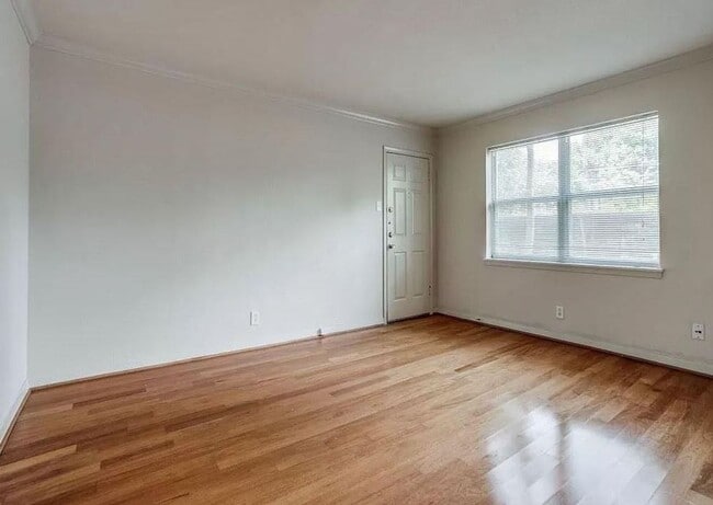 Photo - 6315 Richmond