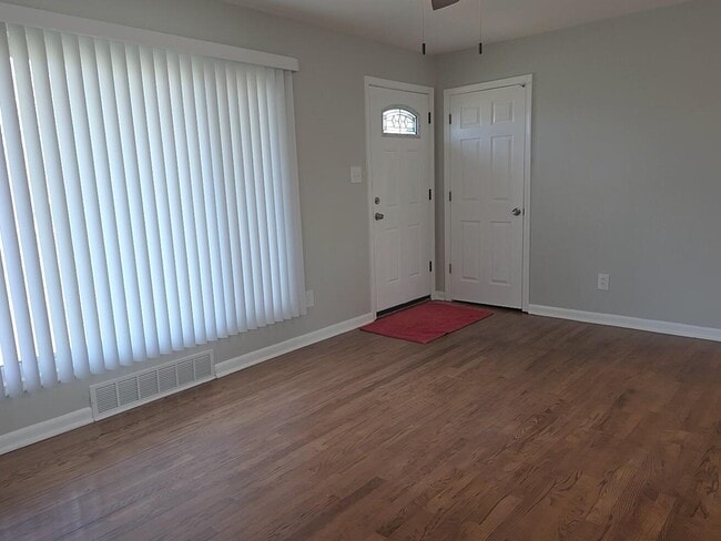 Photo - 1962 Mary Catherine St