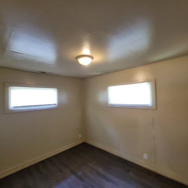 3 Bedroom only a couple of blocks from popular Washington Park