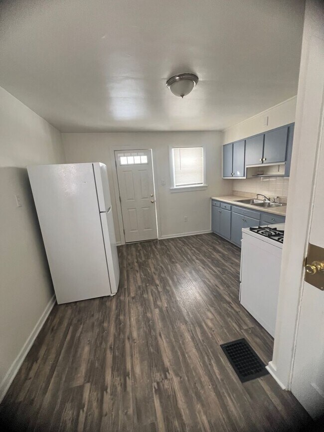 Photo - 622 Cranberry St