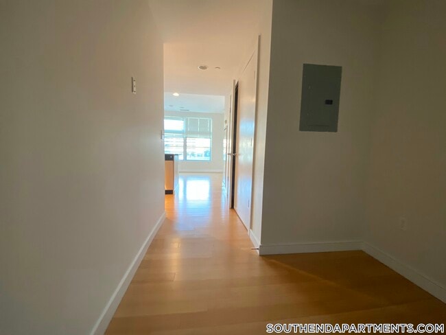 Photo - 601 Albany St Unit 301