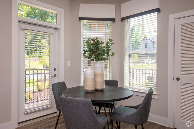 Kensington - 2BR,2BA - 1,174SF - Dining Room