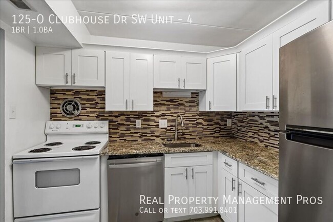 Photo - 125 Clubhouse Dr SW Unit 4