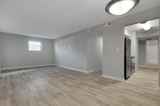 Photo - Springhurst East Apartments