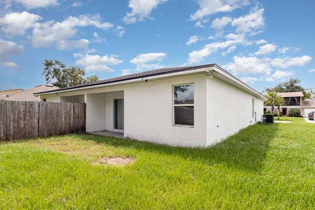 Photo - 774 Lucaya Dr