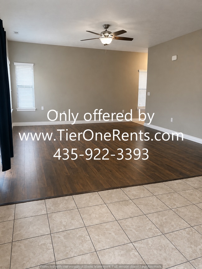 This property offers a NO DEPOSIT option available for qualified renters!