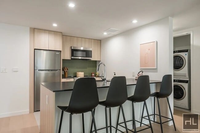 Building Photo - 975 Nostrand Ave