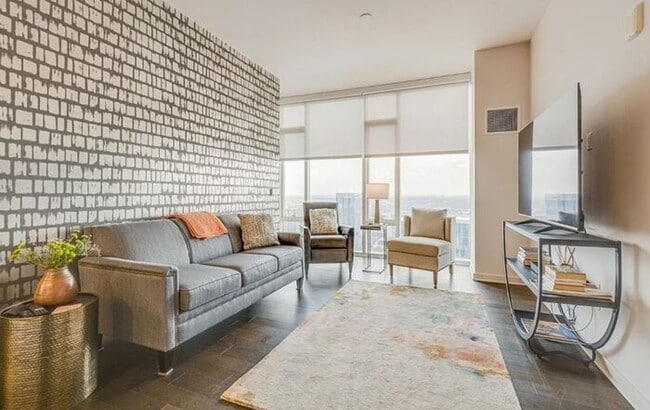 Building Photo - Highrise Condo in the Heart of Music City! Unit 3208