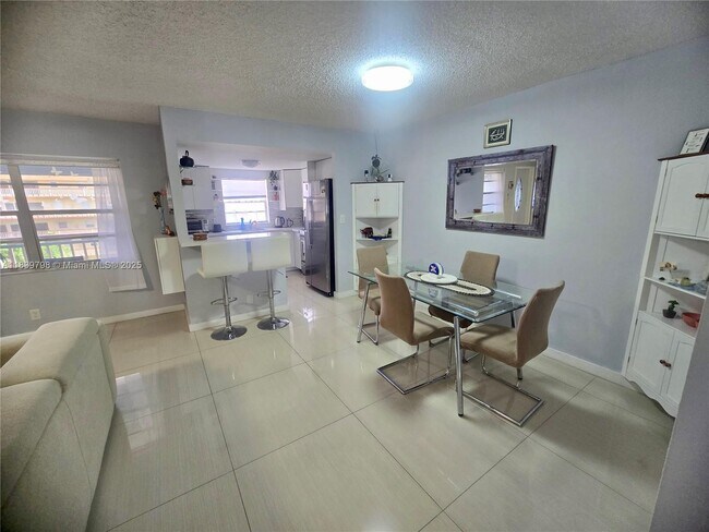 Photo - 5300 Washington St Unidad U403