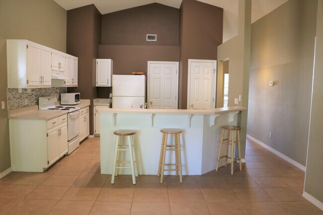 Photo - 1784 Ivalea Cir