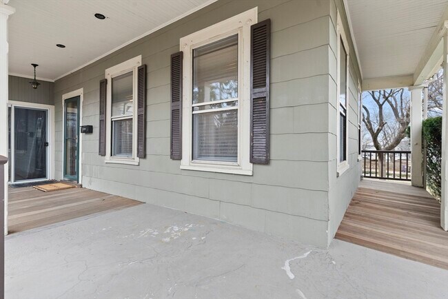 Photo - 55 Caldwell St