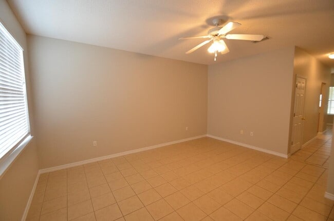 Photo - 168 5th Ave