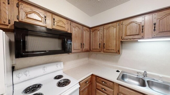 Photo - Stratford II