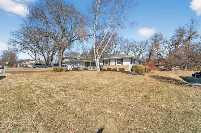 Photo - 5736 Pembroke Dr