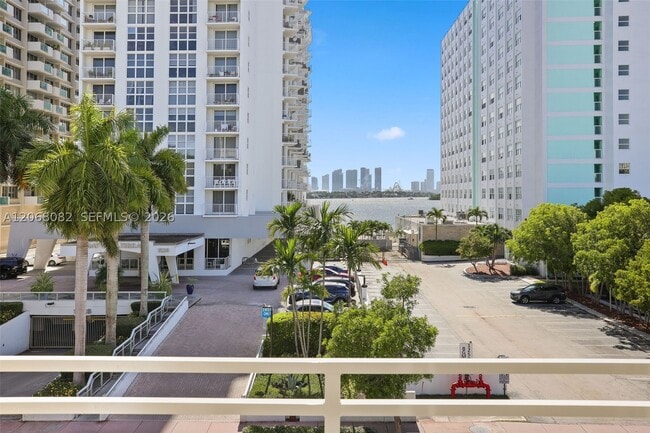 Building Photo - 1245 West Dr Unit 401