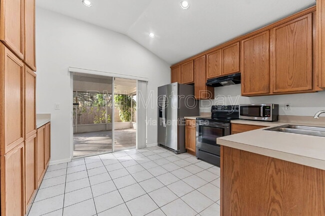 Building Photo - 5232 Mango Fruit St