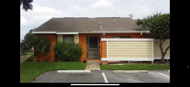 Building Photo - SILVER PARK VILLAS Rental