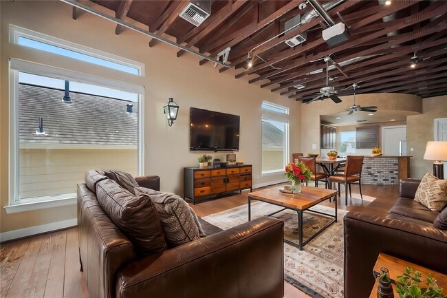 Photo - 1514 Stanford St