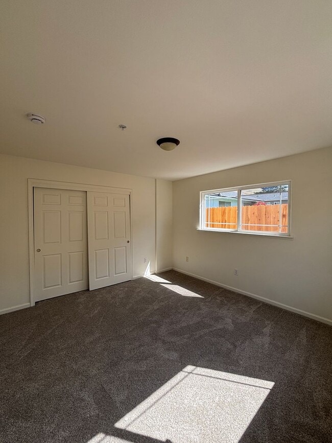 Photo - P32000 Unidad B