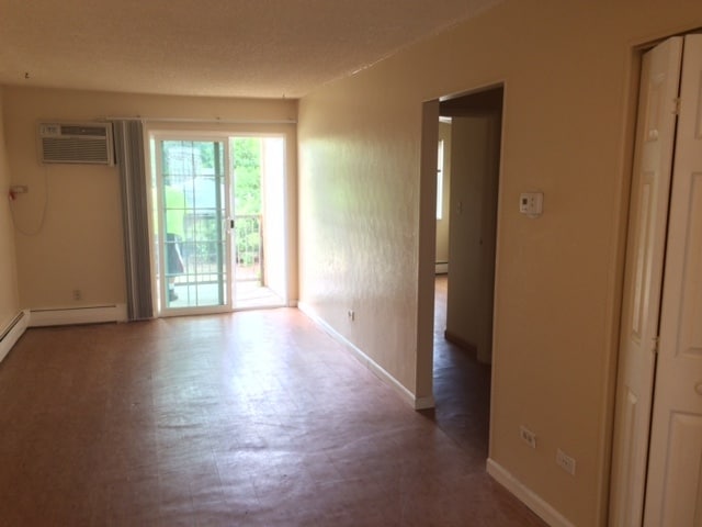 Photo - 1829 Warren Ave Unit 103