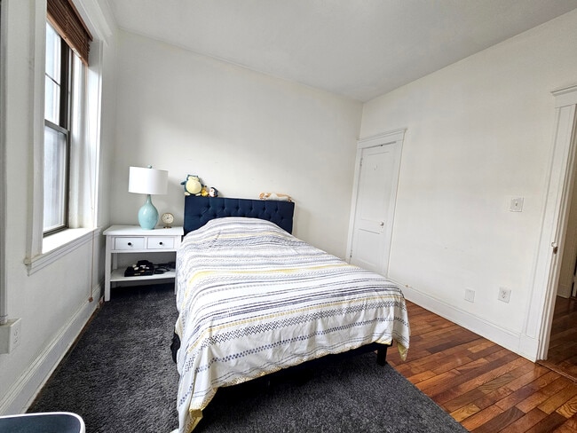 Photo - 1564 Commonwealth Ave Unidad 1564 Comm Ave #5